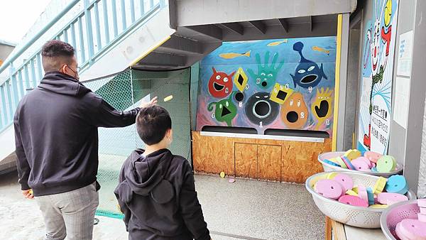 【彰化景點】台灣手套博物館-免門票免停車費,還有數十種免費親子設施讓你玩透透的觀光工廠