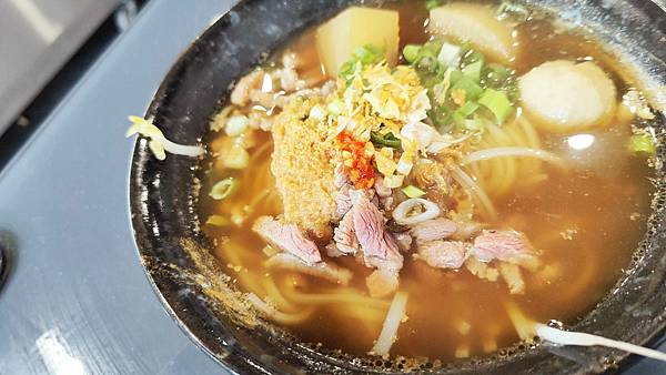 【八里泰式料理】泰辰泰式料理-只要70元就可以吃到泰式料理美食