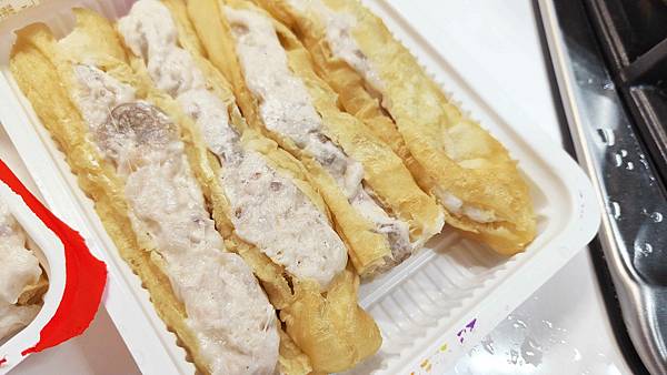 【澎湖第一首選伴手禮美食】澎湖西嶼明興花枝丸-吃下去的每一口都是滿滿的海鮮甜味,在嘴巴裡散不開 【澎湖第一首選伴手禮美食】澎湖西嶼明興花枝丸-吃下去的每一口都是滿滿的海鮮甜味,在嘴巴裡散不開