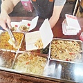 【土城便當】胡家廟口排骨飯-每天開不到四小時！還沒用餐時間就大排長龍的排骨飯店