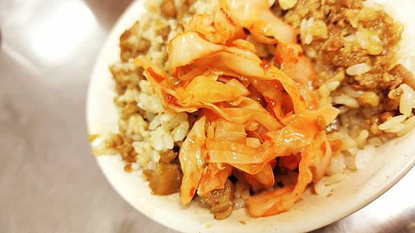 【新店美食】阿金老圓環滷肉飯-新店最受歡迎的滷肉飯名店