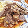 勇伯米粉湯-新店捷運站附近光明街必吃的米粉湯碧潭美食小吃店