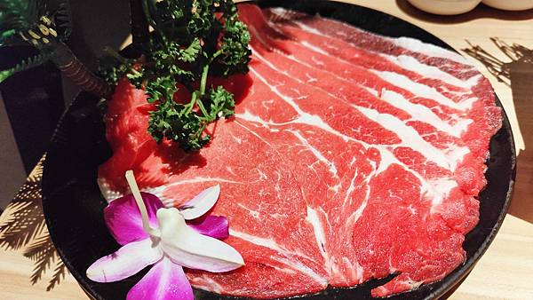 泰滾 Rolling Thai 泰式火鍋-當月壽星生日優惠,幾歲送幾隻蝦的台北泰式火鍋店 泰滾 Rolling Thai 泰式火鍋-當月壽星生日優惠,幾歲送幾隻蝦的台北泰式火鍋店