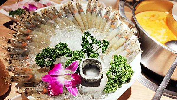 泰滾 Rolling Thai 泰式火鍋-當月壽星生日優惠,幾歲送幾隻蝦的台北泰式火鍋店 泰滾 Rolling Thai 泰式火鍋-當月壽星生日優惠,幾歲送幾隻蝦的台北泰式火鍋店