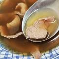 【台南美食】萬林牛肉湯-內用魯肉免費用吃到飽！想吃幾碗都沒有問題