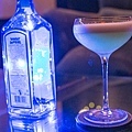 書䏱 Bar in Book