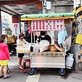 【台北美食】本丸特製飯糰-排隊人潮幾乎不中斷的爆人氣飯糰店