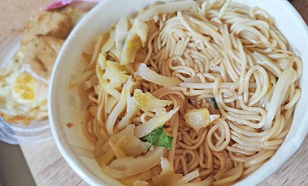 阿伯蛋包麵 阿伯蛋包麵