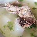 廣州街牛腩湯