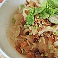 劉小籠麵食館｜松山菸廠附近ＣＰ值最高、最便宜的現做手工麵店
