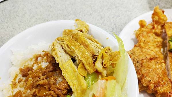 金園排骨 金園排骨