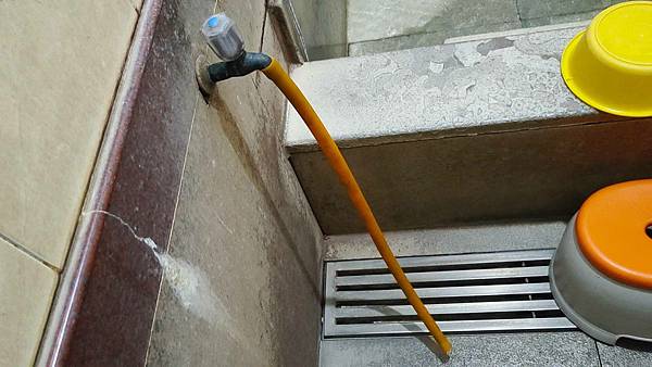 六窟溫泉餐廳 六窟溫泉餐廳