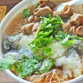 深丘大腸蚵仔麵線