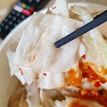 現燙蚵仔麵線、炸臭豆腐