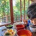 麗池畔