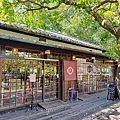 麗池畔