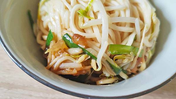 古早味小吃 小餛飩肉羹湯 油飯