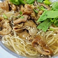 志明油飯麵線