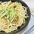 18度C頂級麻醬現做涼麵