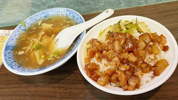 夜間食堂老爹肉羹