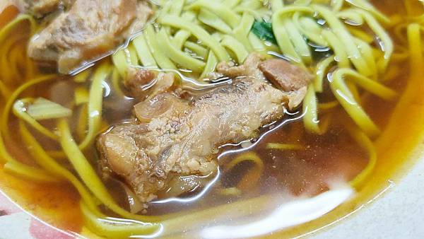 祥發養生蔬菜排骨麵食館