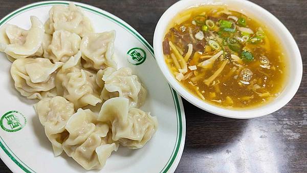 鍋貼水餃牛肉麵