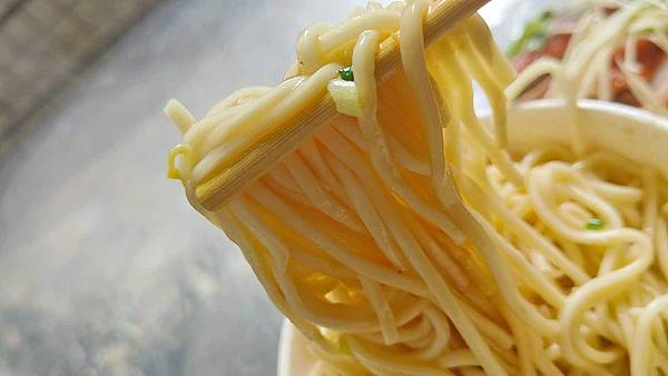 南山路4巷巷口麵攤