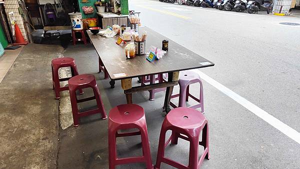 新海懷念臭豆腐大腸麵線