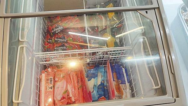 何家香香麻辣鴛鴦鍋