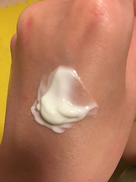 水潤霜 107.jpg 試用