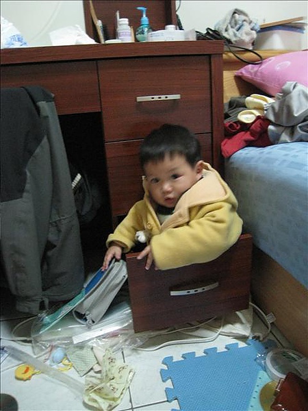 翻就算了,還給我爬進去!!