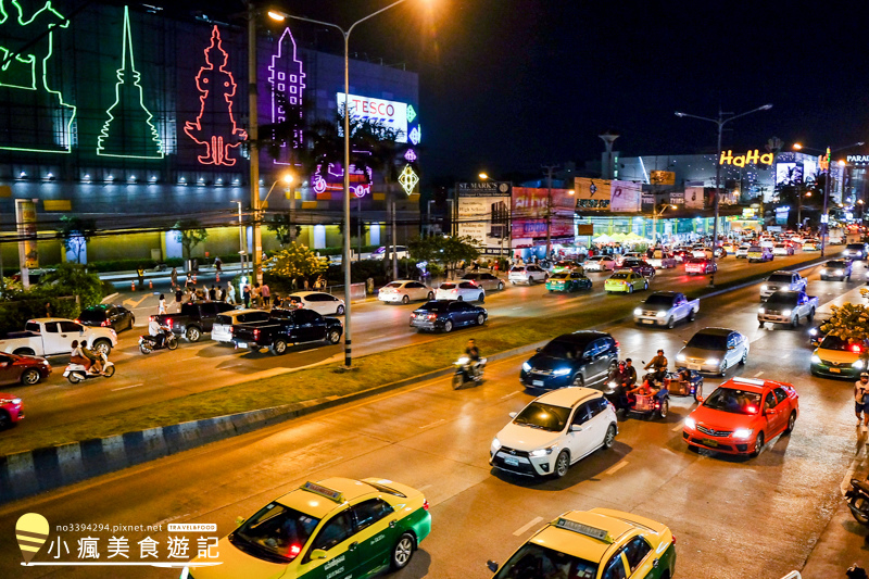 席娜卡琳火車鐵道夜市Srinagarindra Road曼谷夜市 (1).jpg