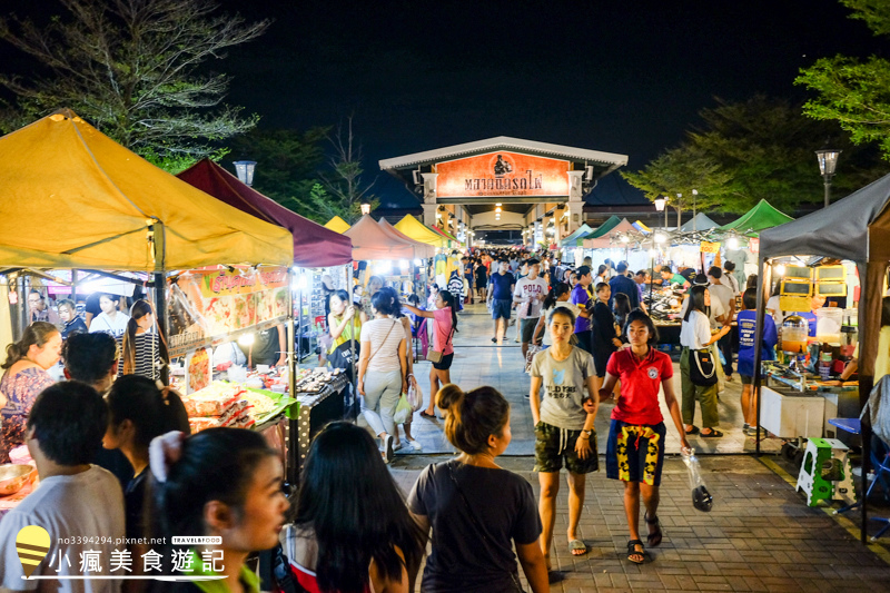 席娜卡琳火車鐵道夜市Srinagarindra Road曼谷夜市 (49).jpg