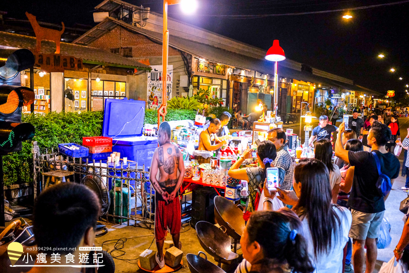 席娜卡琳火車鐵道夜市Srinagarindra Road曼谷夜市 (88).jpg