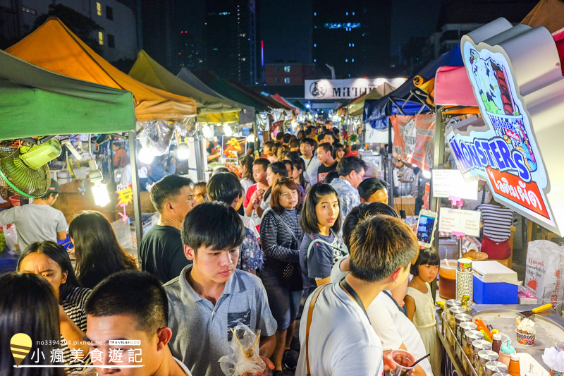 拉差達火車夜市-曼谷交通最方便的觀光夜市Train Night Market Srinakarin (58).jpg