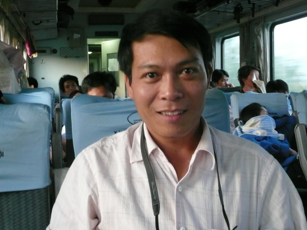 芽莊往河內的火車，遇到越南外科醫生！