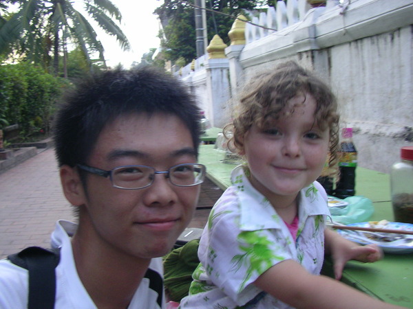 Luang Prabang的澳洲小女孩