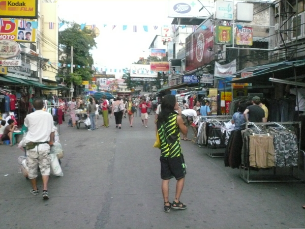 曼谷高山街-自助旅行者的聖地