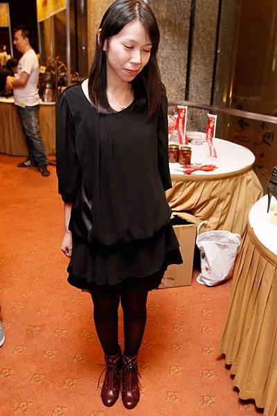 20101011NOAHSHOES-4975.jpg