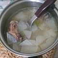 2012.3.9  蘿蔔雞骨湯(感謝老媽贊助)