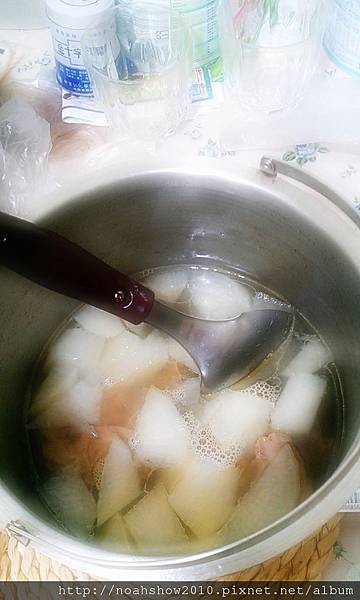 2012.3.10 蘿蔔雞骨湯(感謝老媽贊助)