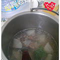 2012.3.14 蘿蔔雞骨高湯(感謝老媽贊助)