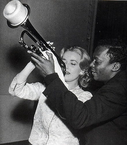 Miles Davis и Jeanne Moreau.jpg