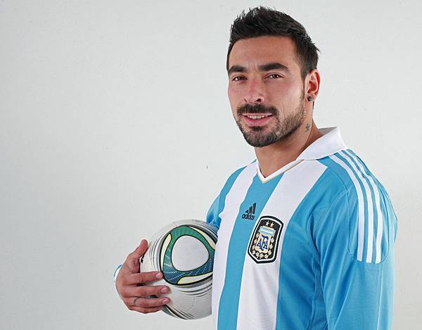 LAVEZZI_EZEQUIEL.jpg