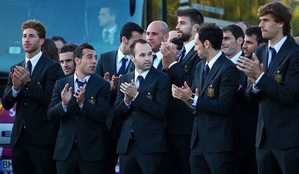 Espana-presentacion-oficial-equipo-Euro_OLEIMA20120606_0115_1