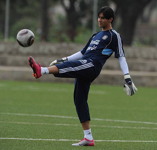 Ustari-seleccion-Ahora-ponerse-Boca_OLEIMA20120731_0115_1