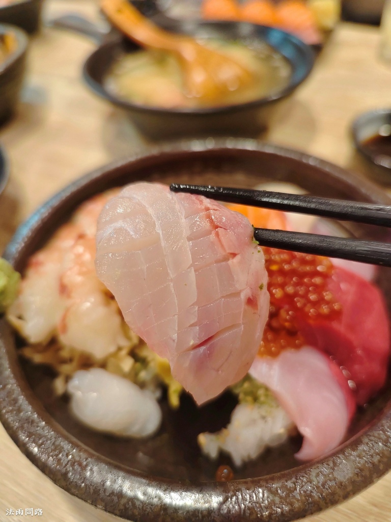 南門鯤丼，中正紀念堂日式料理推薦，台北新鮮生魚片 海鱺