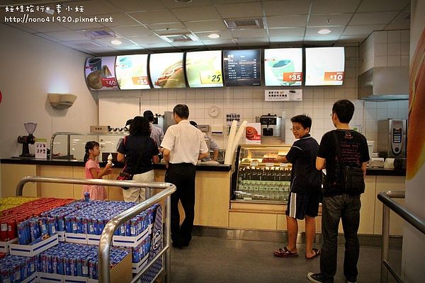 食記 高雄 Ikea 美食小站 便宜美味熱狗堡 妊性旅行 童話人生 痞客邦 食記 高雄 Ikea 美食小站 便宜美味熱狗堡 妊性旅行 童話人生 痞客邦
