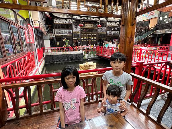 [嘉義旅遊]白人牙膏觀光工廠超大停車場免費停車免入園費免