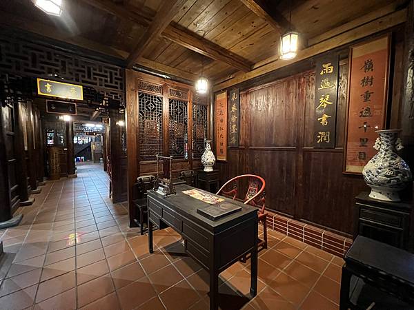 [嘉義旅遊]白人牙膏觀光工廠超大停車場免費停車免入園費免